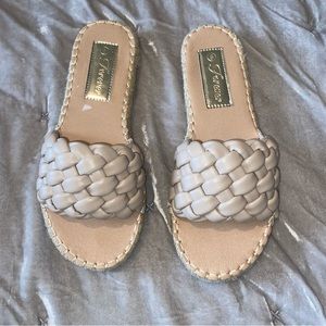 Nude Braided Faux Leather Comfy Sandal Slides Size 8
